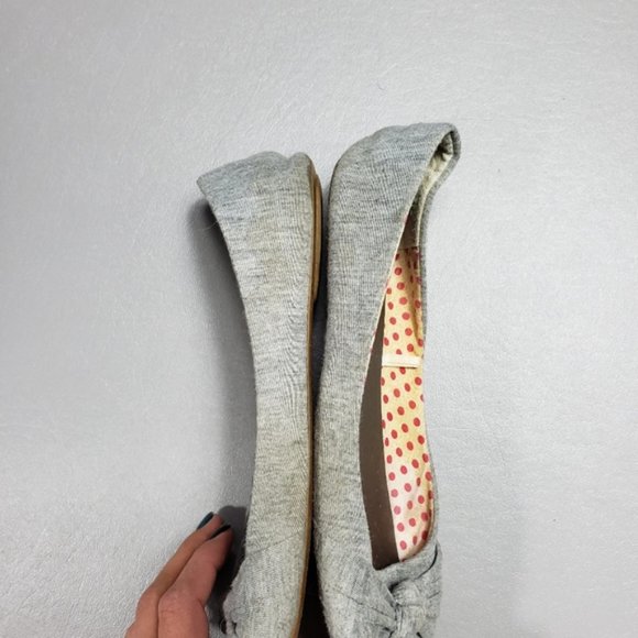 5/$25 Rue21 ect gray bow flats size 6/7 - Picture 7 of 10